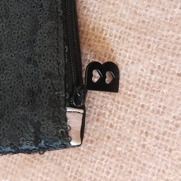 Betty Boop x ipsy Makeup Case with Black Sequins - Picture 4 of 5
